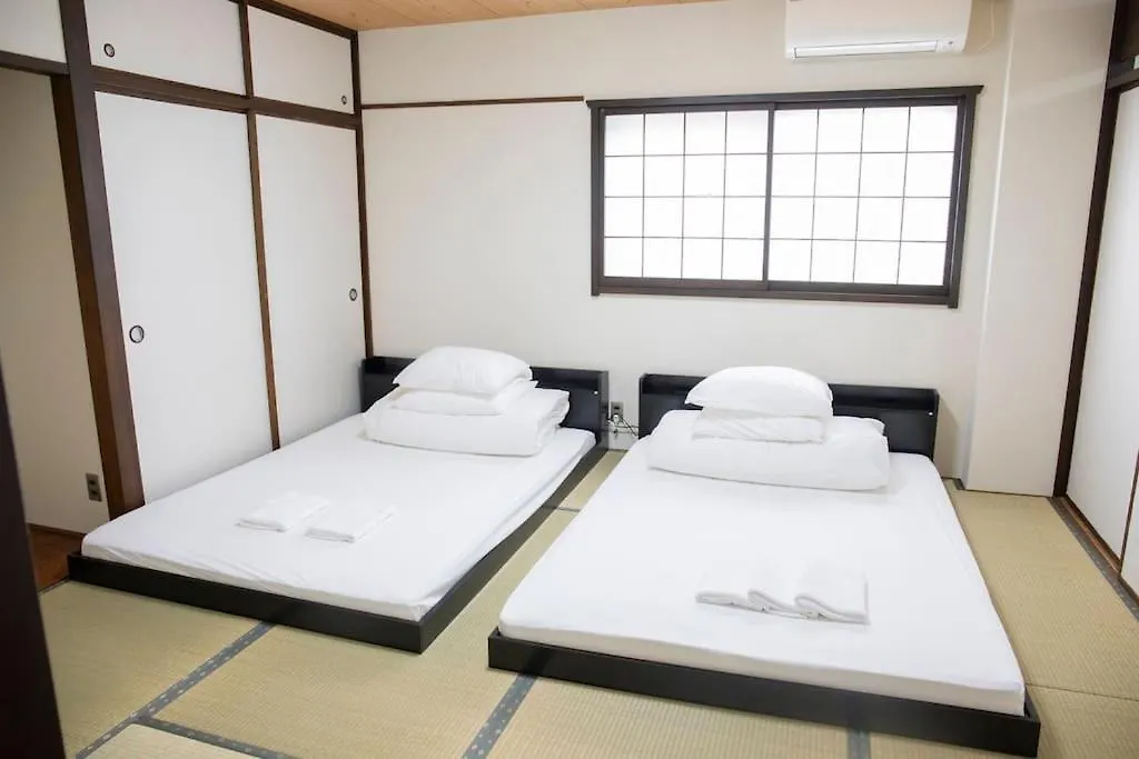 אוסקה 今宮 Guest House! 難波まで1駅!道頓堀とusjへアクセス抜群!Jr線から徒歩4分!最大16人宿泊可能!貸切4Ldk וילה